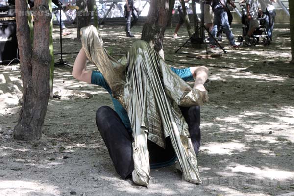 ERNA OMARSDOTTIR - 2009-05-30 - PARIS - Parc de la Villette - 